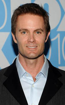 Garret Dillahunt
